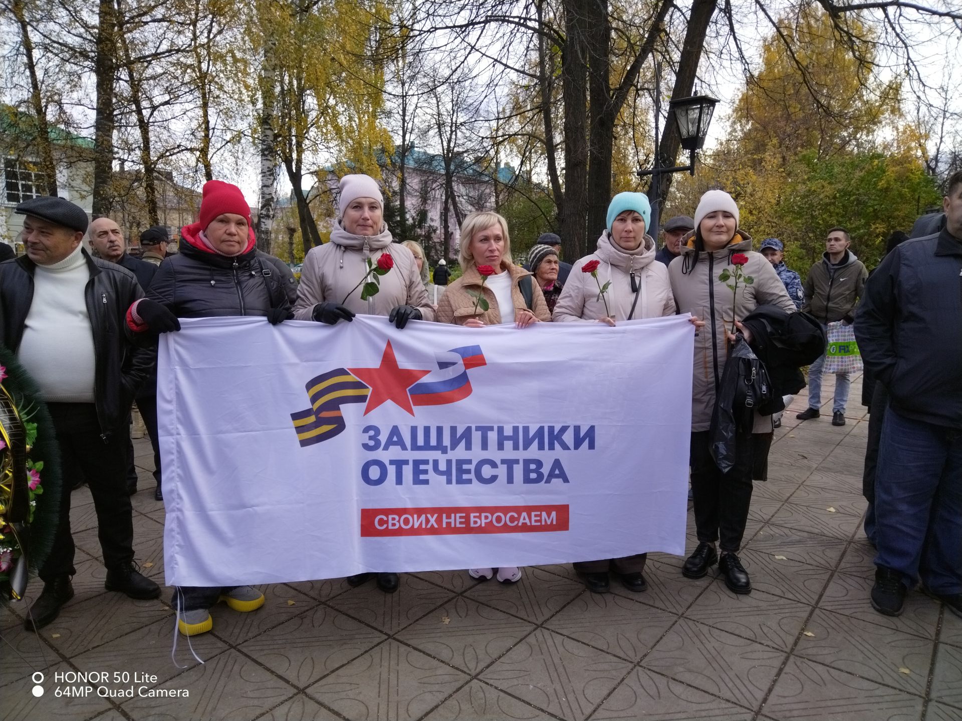 Лениногорскида реконструкциядән соң сугышчы-интернационалистларга һәйкәл ачылды (+фотолар)