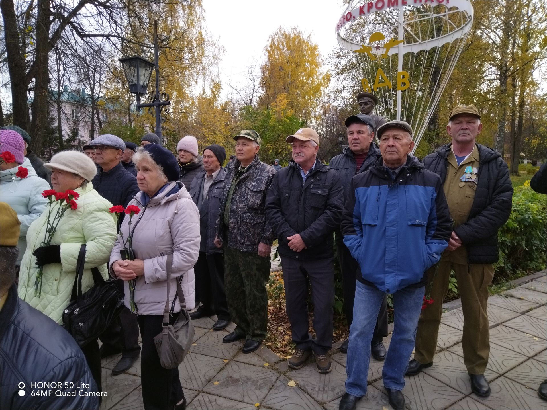 Лениногорскида реконструкциядән соң сугышчы-интернационалистларга һәйкәл ачылды (+фотолар)