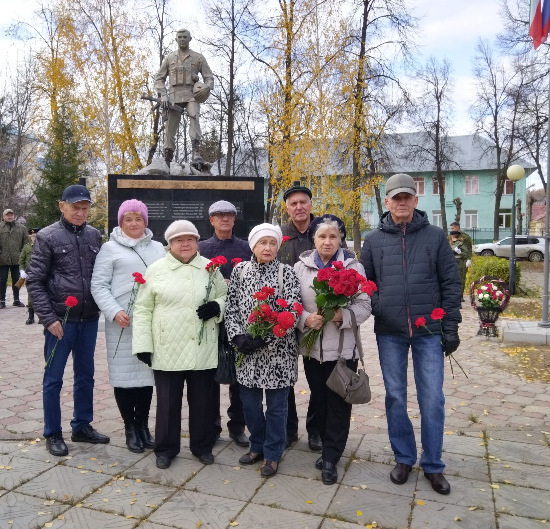 Лениногорскида реконструкциядән соң сугышчы-интернационалистларга һәйкәл ачылды (+фотолар)