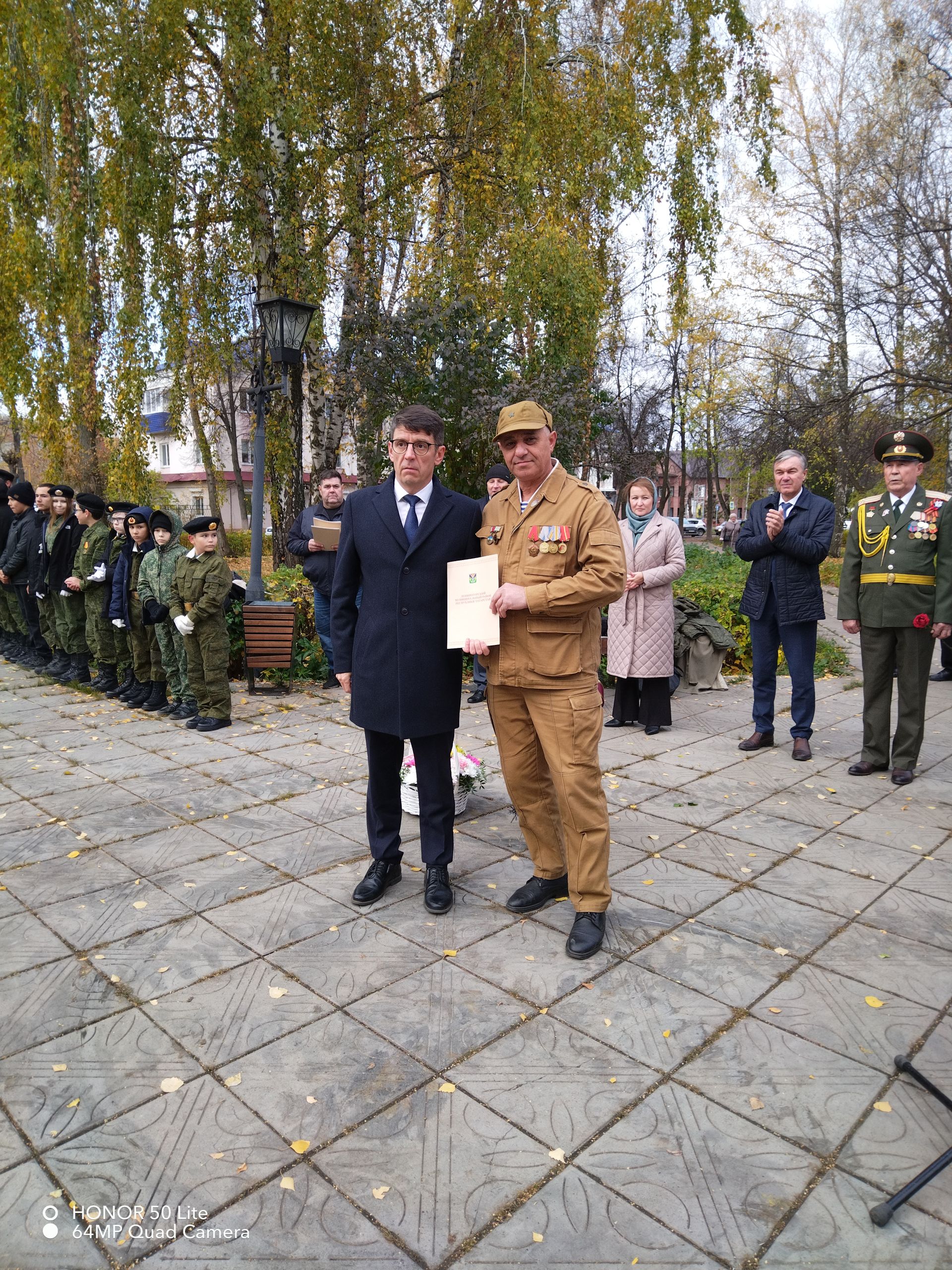 Лениногорскида реконструкциядән соң сугышчы-интернационалистларга һәйкәл ачылды (+фотолар)