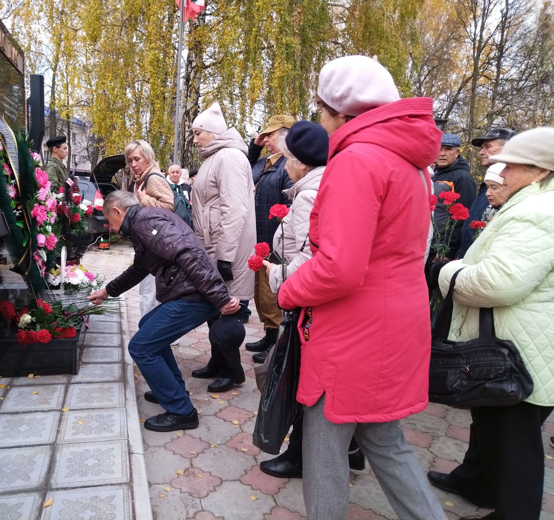 Лениногорскида реконструкциядән соң сугышчы-интернационалистларга һәйкәл ачылды (+фотолар)