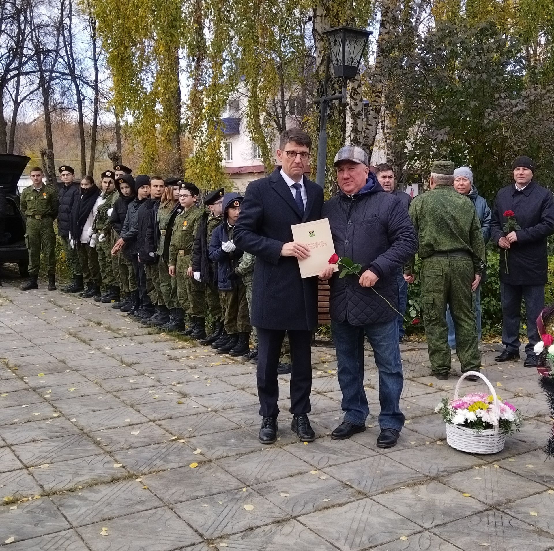 Лениногорскида реконструкциядән соң сугышчы-интернационалистларга һәйкәл ачылды (+фотолар)