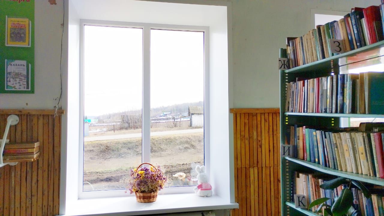 Мичурин авылы китапханәсендә тәрәзәләр алыштырылды,  мәдәният йорты да җылыначак
