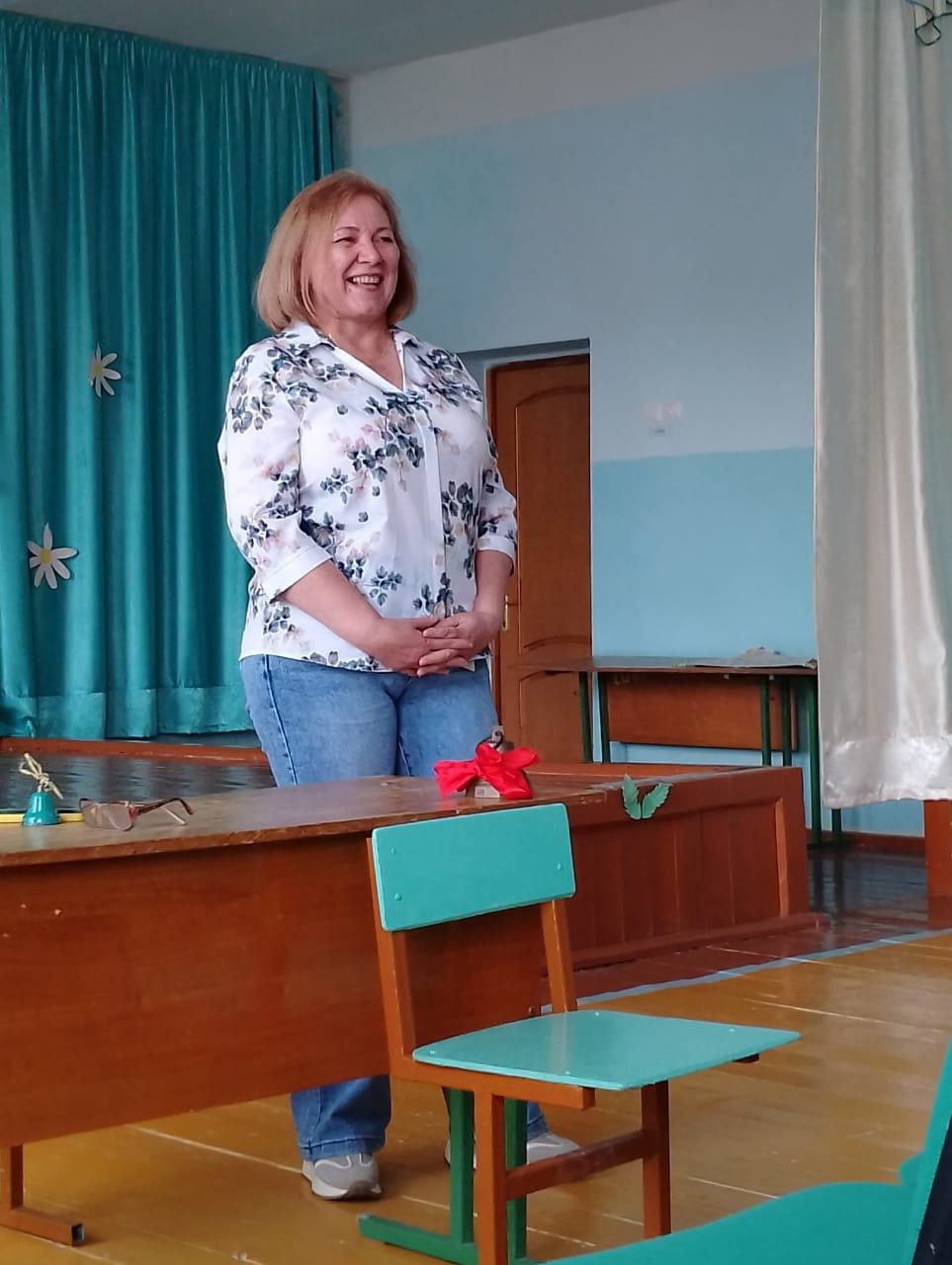 Сугышлы мәктәбен 40 ел элек тәмамлаганнар очрашты