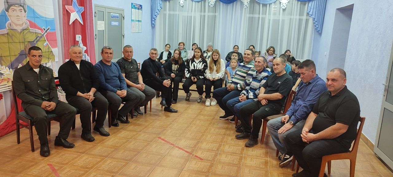 Куакбаш  авылы мәдәният йортында әтиләргә бәйрәм кичәсе оештырдылар