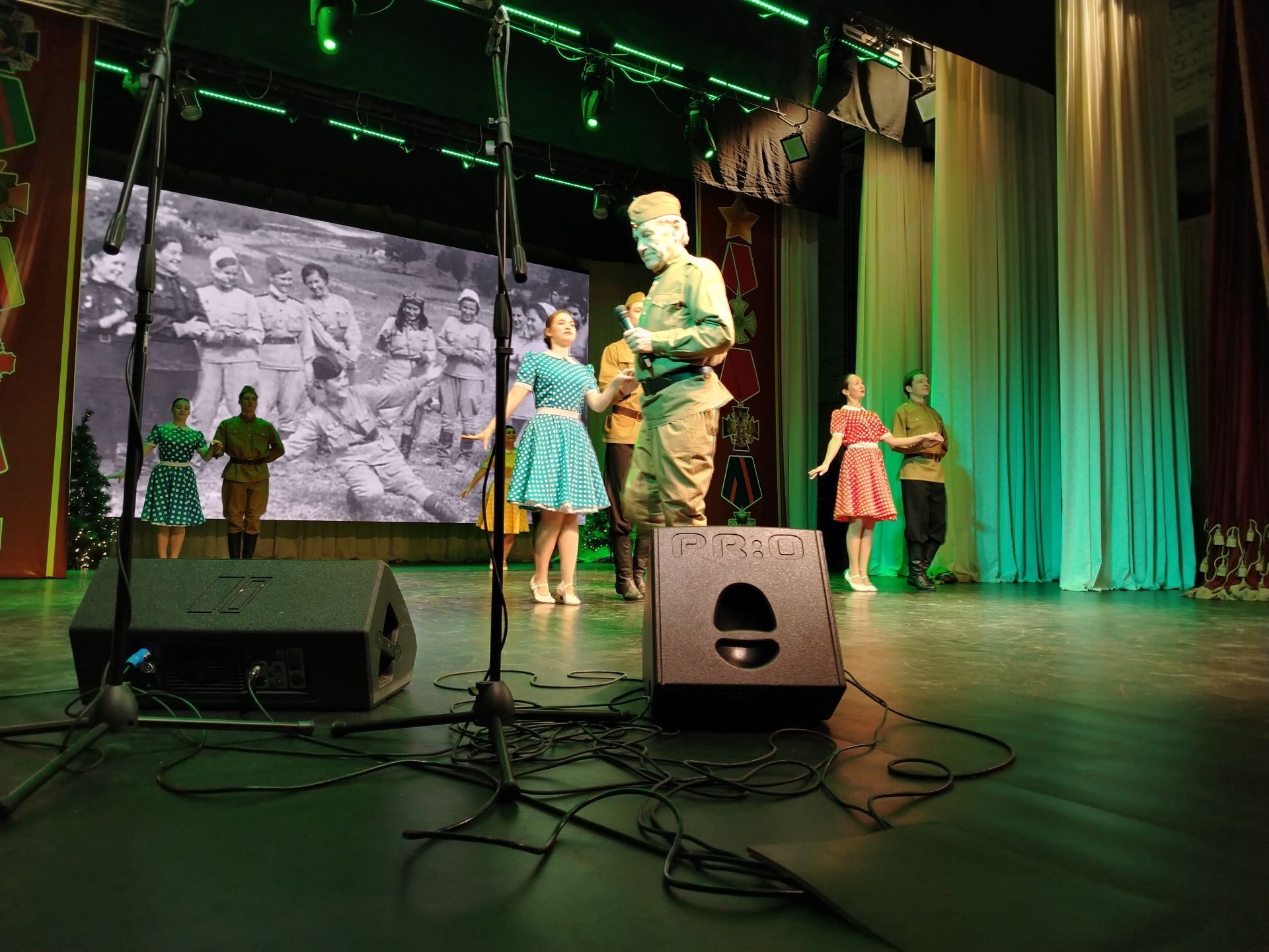 Хәрби данны йөрәкләрдә саклыйсы иде: Лениногорскида Ватанны саклаучылар елы тәмамлану уңаеннан тантаналы чара узды (+фотолар)