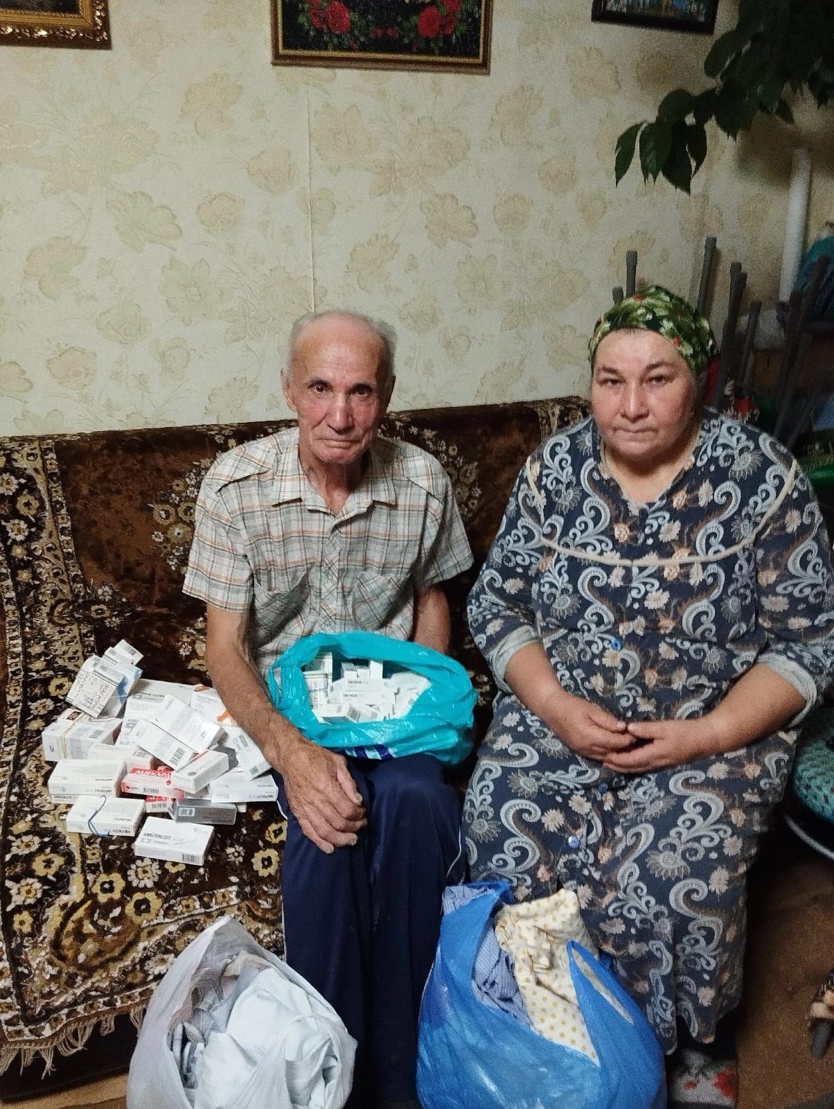 Ару белмәс куллары аша – никадәр ярдәм: Керкәле авылыннан Рәйсә апа хәрби операциягә ярдәм итә