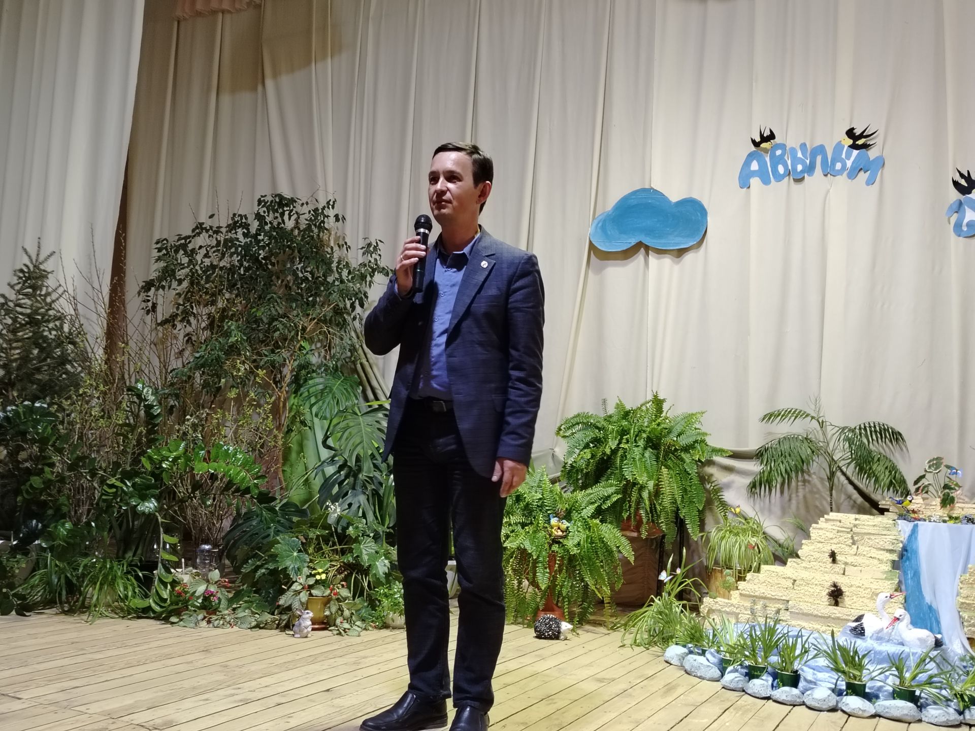 Яңа Иштирәк авылында «Авылым гүзәллеге» марафонында җиңүче һәм финалистларны Казаннан килеп бүләкләделәр (+фотолар)