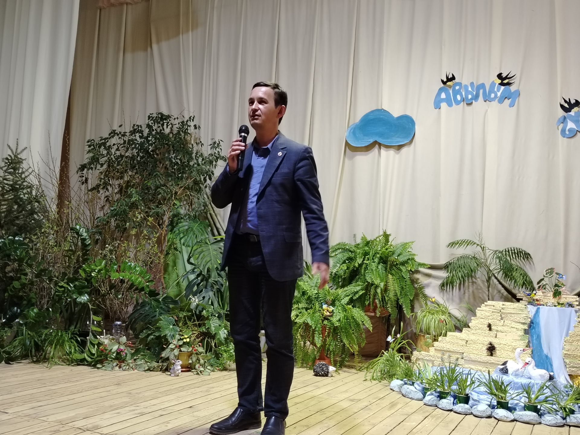 Яңа Иштирәк авылында «Авылым гүзәллеге» марафонында җиңүче һәм финалистларны Казаннан килеп бүләкләделәр (+фотолар)