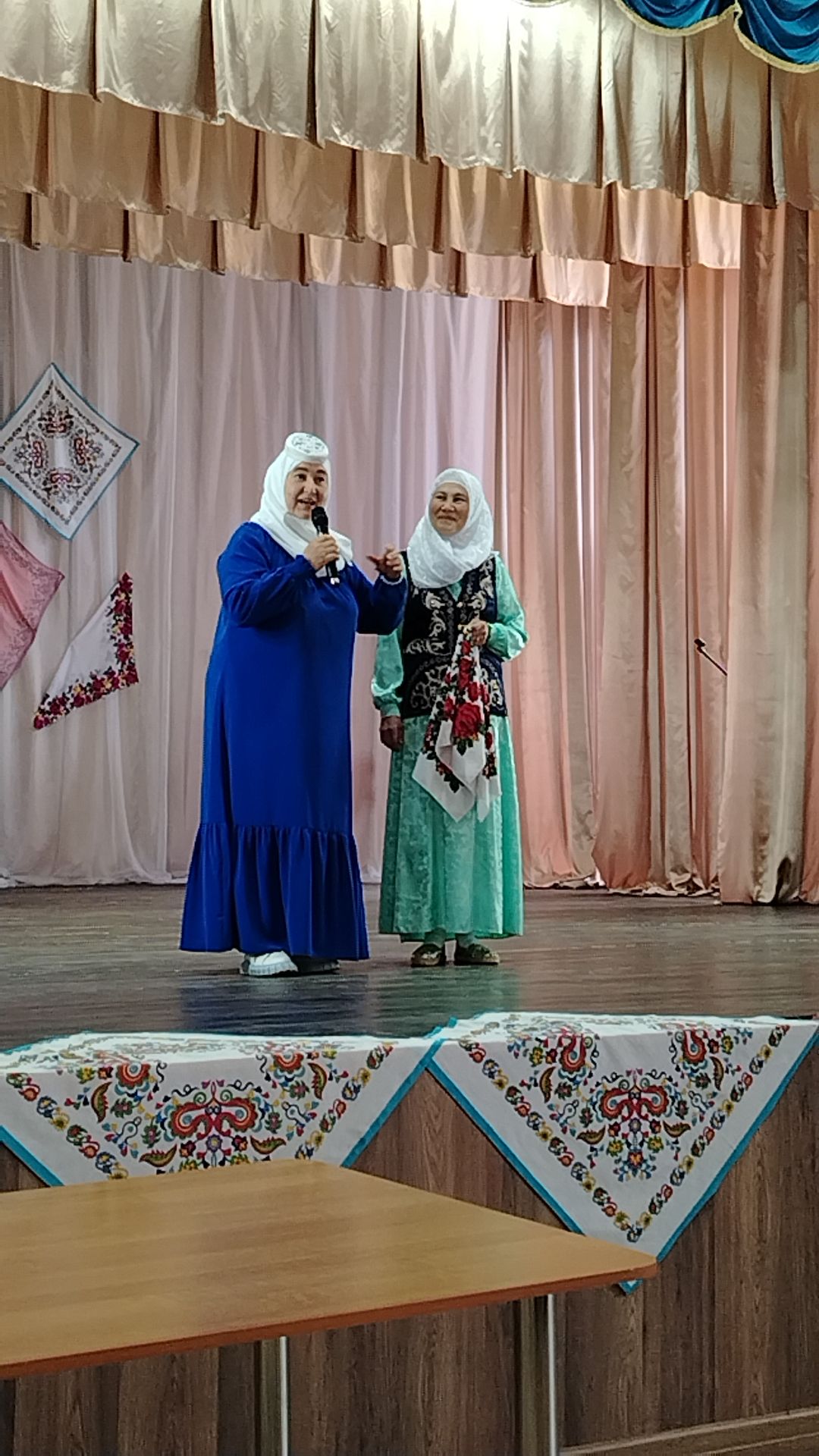 Куакбаш авылында милли-дини үзенчәлекләрне саклау юнәлешендәге “Яулык фазыйләте” чарасы тирә-күрше авыллардагы ак яулыклы апаларны да җыйды