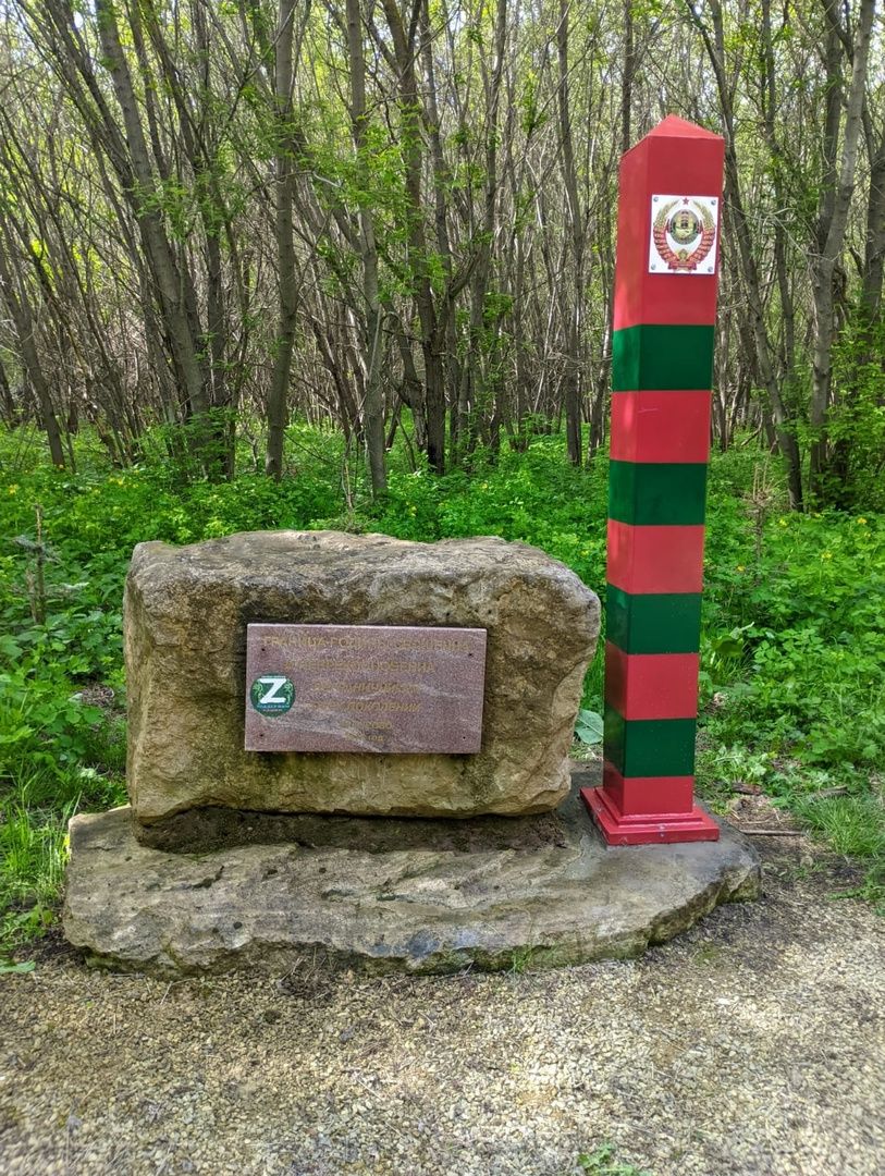 Лениногорск районында чик буе сакчылары хөрмәтенә куелган багананы яңартканнар