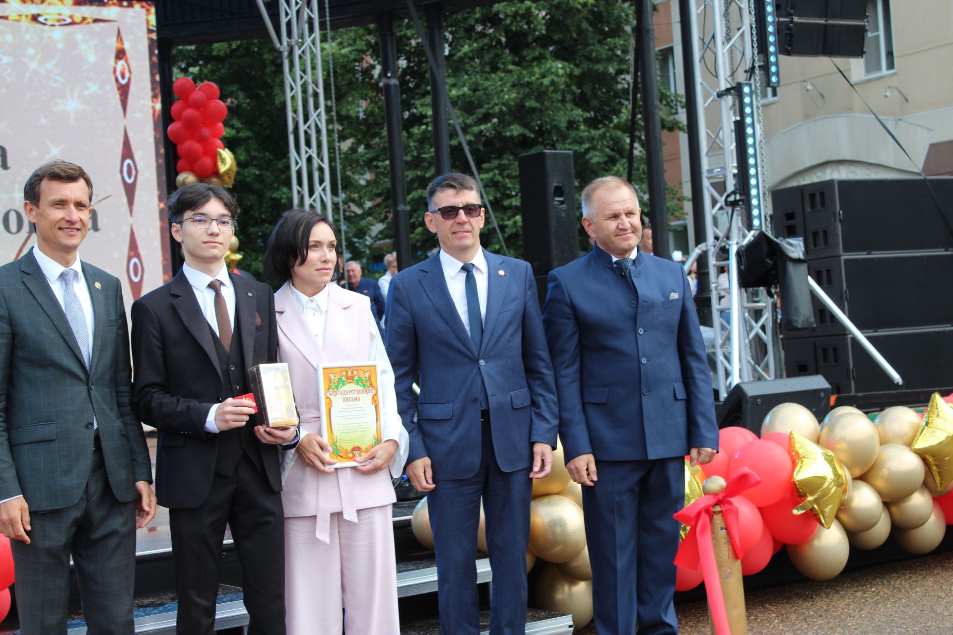 Лениногорскида йолдызлы чыгарылыш кичәсе узды (+ фотолар)