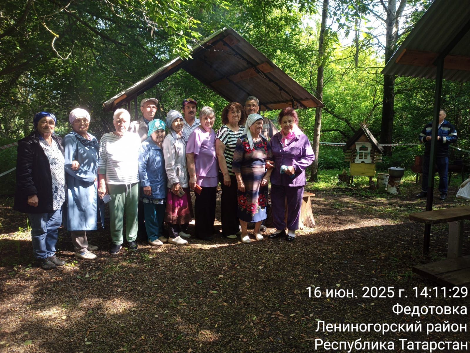 Очрашу урыны - «Питрау» чишмәсе: Лениногорск мәгариф ветераннары очрашты
