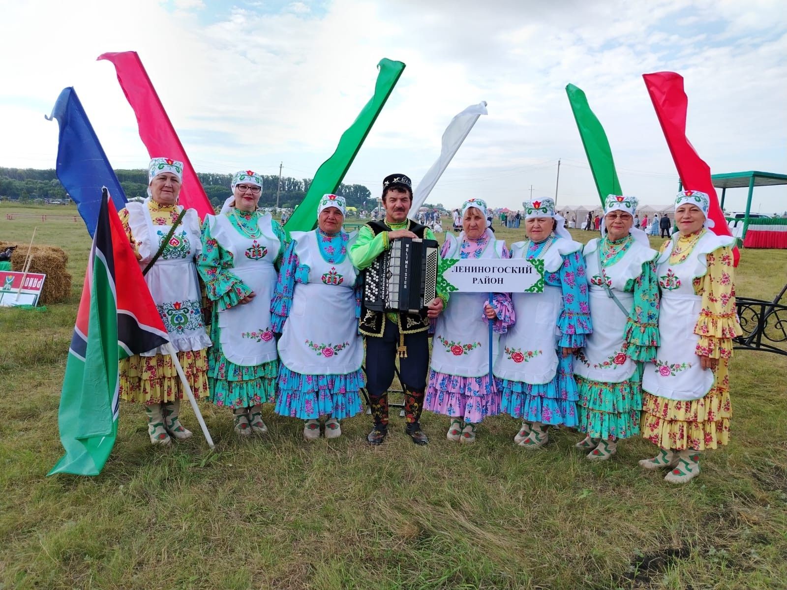 Кирлегәчтән - «Ихлас», Сарабикколдан - «Ләйсән» коллективлары «Кымыз» бәйрәмендә булды