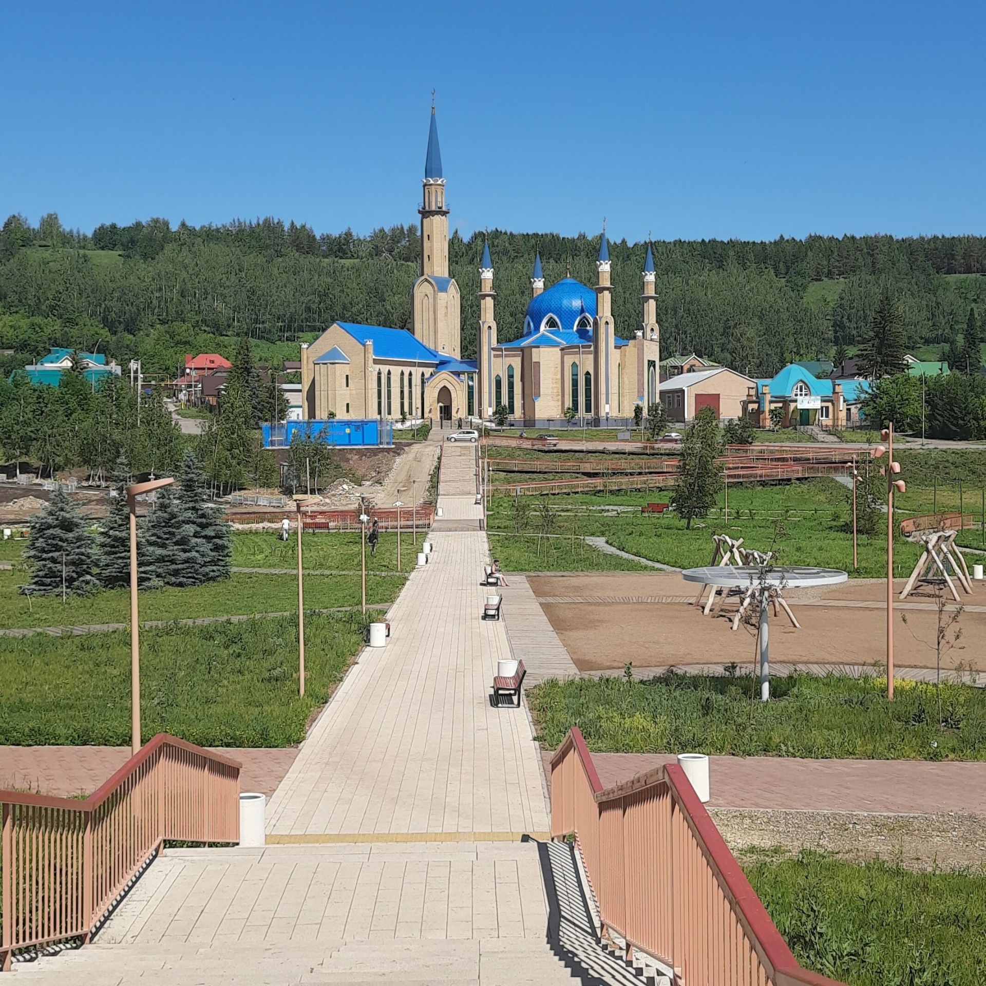 Лениногорск шәһәренә - 70: меңнәрчә кеше хезмәте белән булдырылган