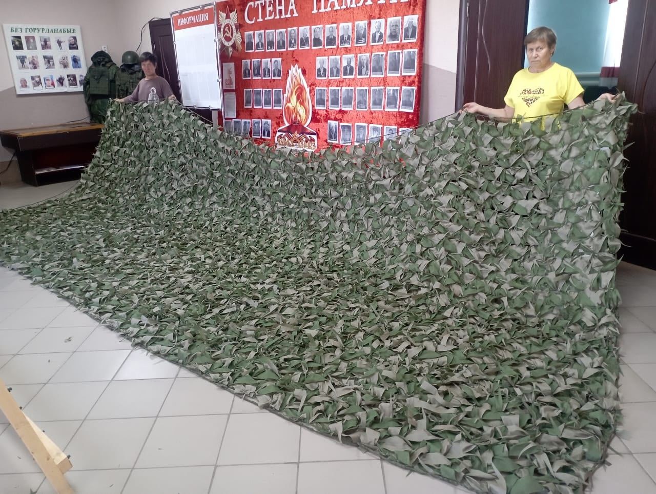 Сугышлы авылы мәдәният йортында маскировка челтәрен үрү эшен янәдән башлап җибәрделәр