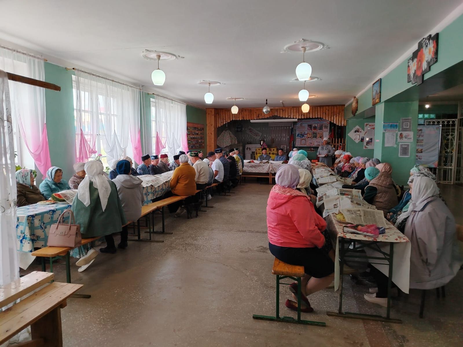 Сарабиккол авылында авыл аксакаллары һәм мөслимәләр белән Мәүлид кичәсе узды