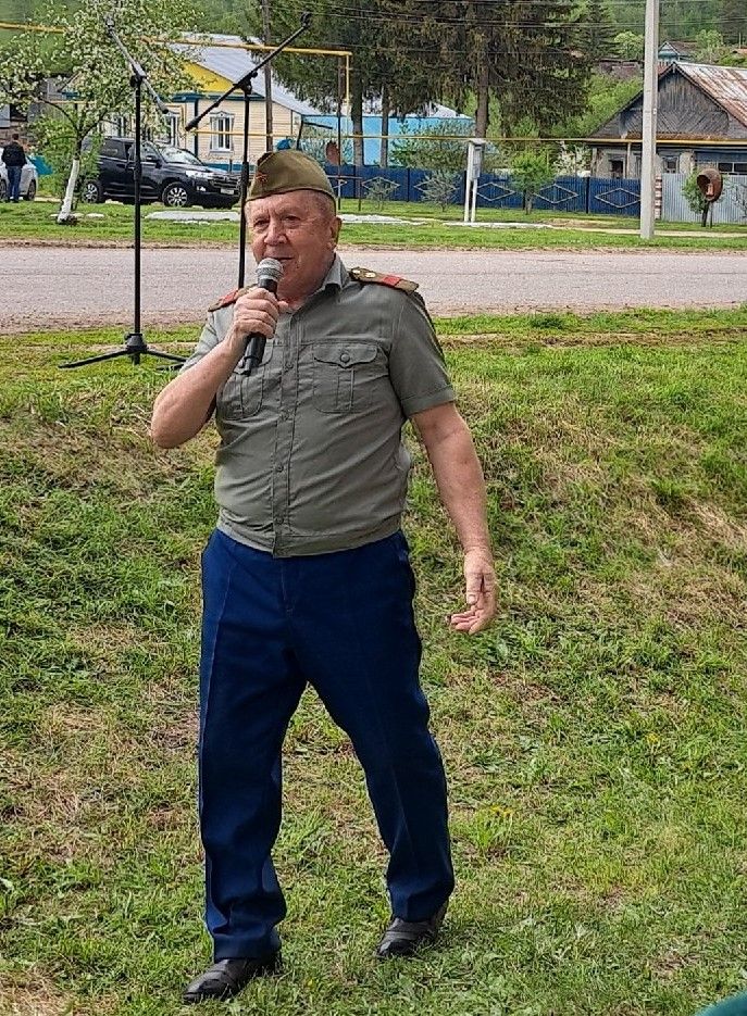 Таһир Шәмсуаров: Күңел түрләрендә яши бирә, янәшәдән атлый Җәлилләр!..