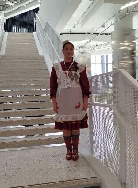 Иске Иштирәк мәктәбе укучысының фәнни эше иң яхшылар арасына кергән