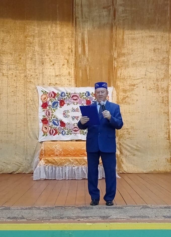 Таһир Шәмсуаров: «Заман сулышы», миңа каурый каләм суздың, канат куйдың тәүге шигырьгә!
