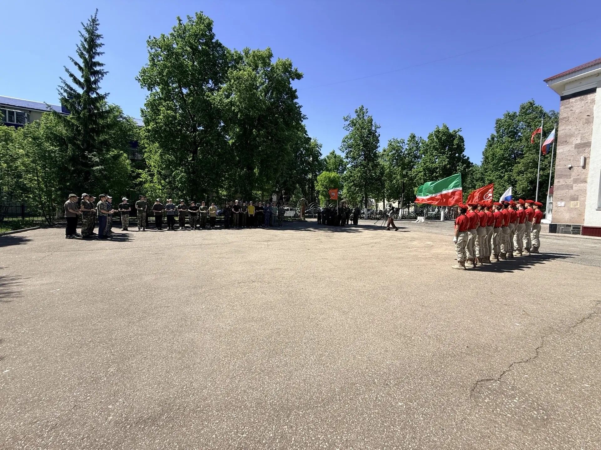 Лениногорскида укучылар өчен хәрби җыеннар бара