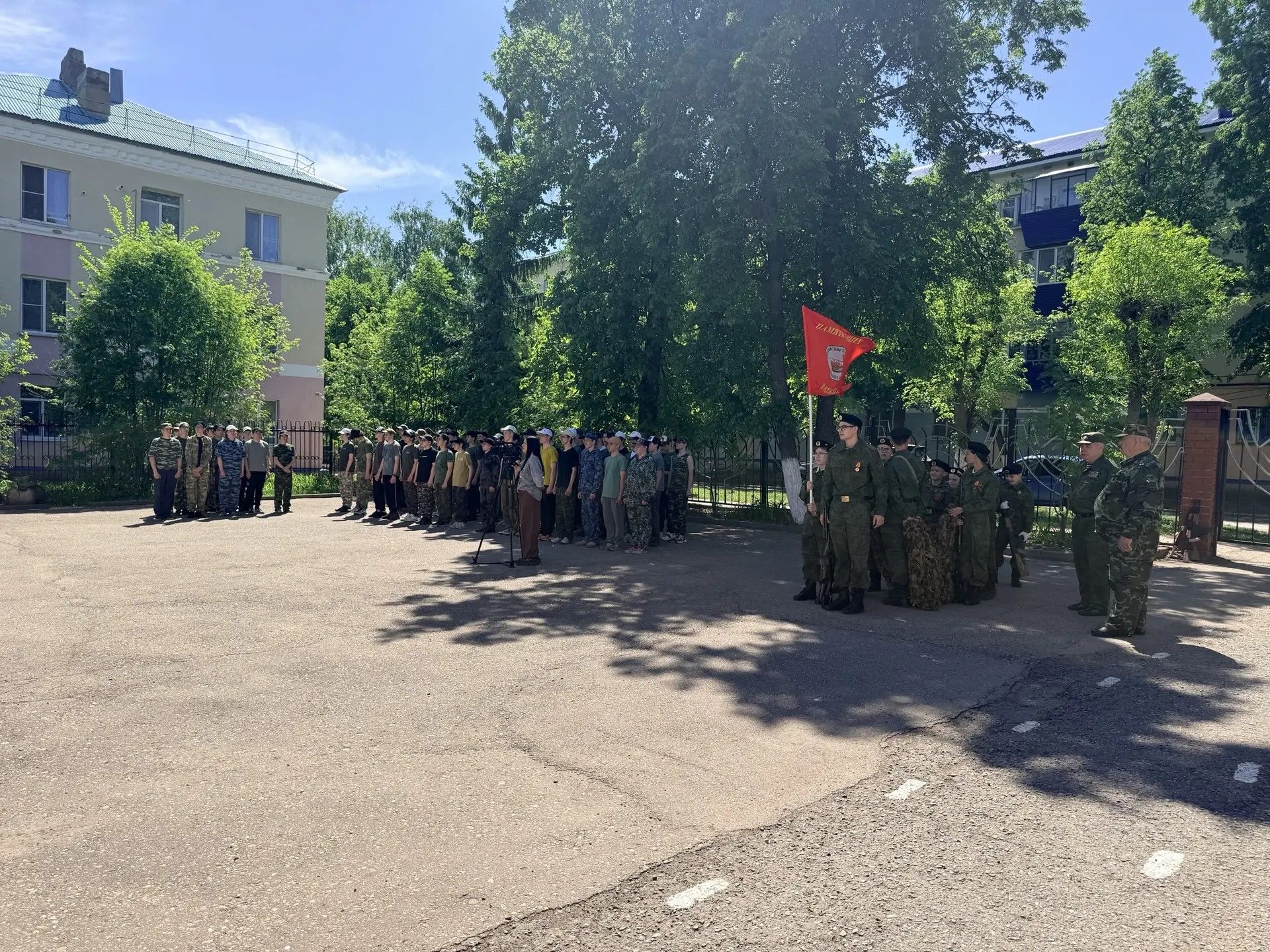 Лениногорскида укучылар өчен хәрби җыеннар бара