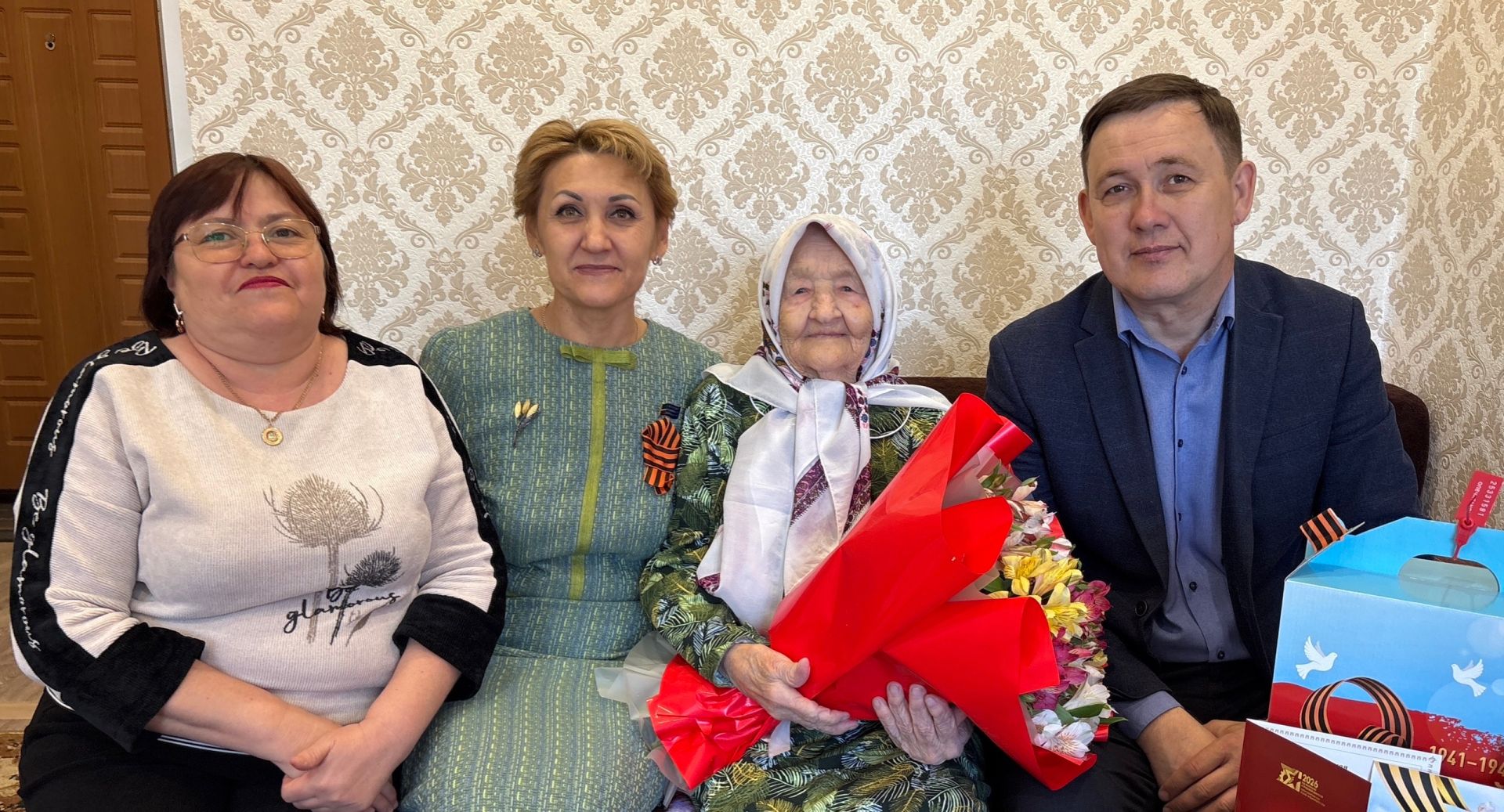 101 яшьлек райондашыбыз Әкълимә Кашапова: Без кечкенәдән бөтен эшне белеп үстек