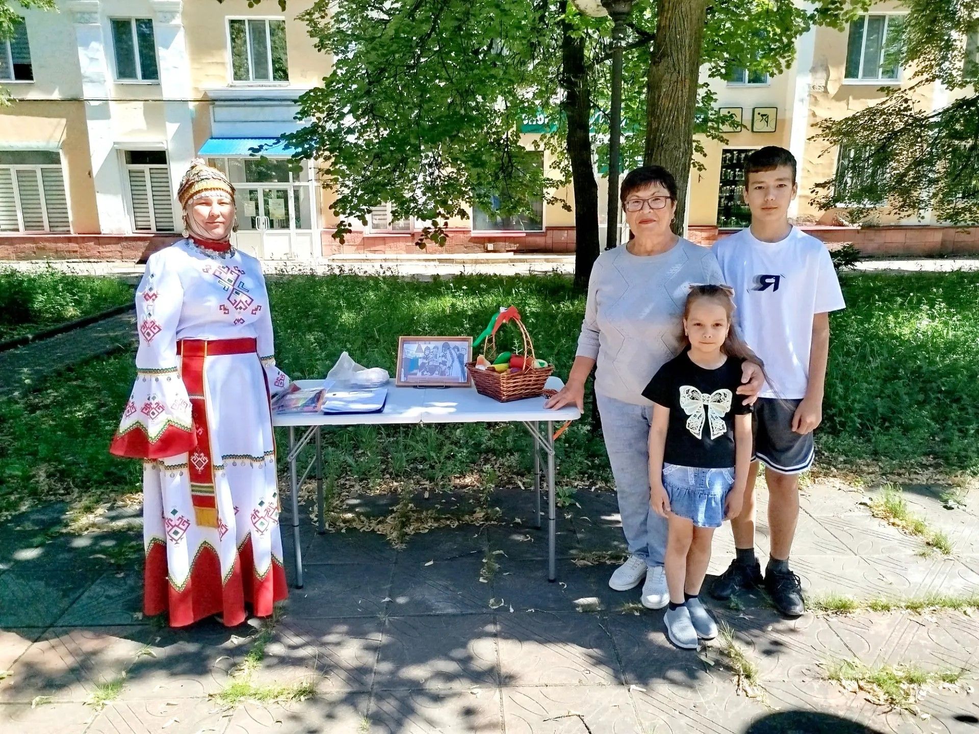 Мичурин авылы китапханәсе укучылары Лениногорскида узган «Укый торган балачак» фестивалендә катнашты (+фотолар)