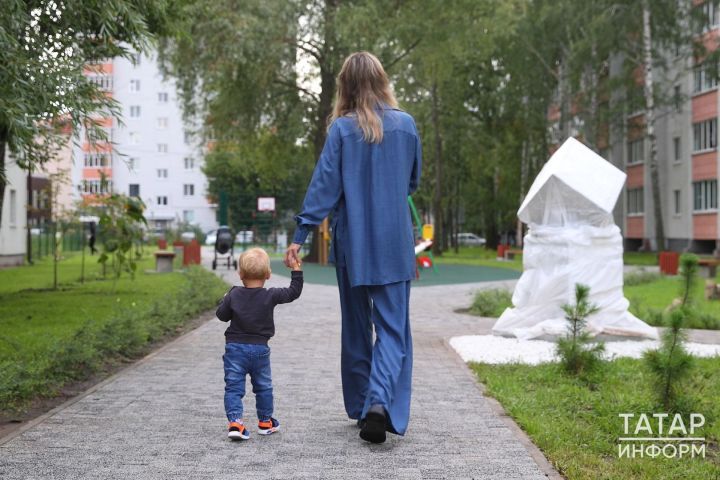 Татарстанда һәр бишенче бала Социаль фондның Татарстан  бүлегеннән бердәм пособие ала