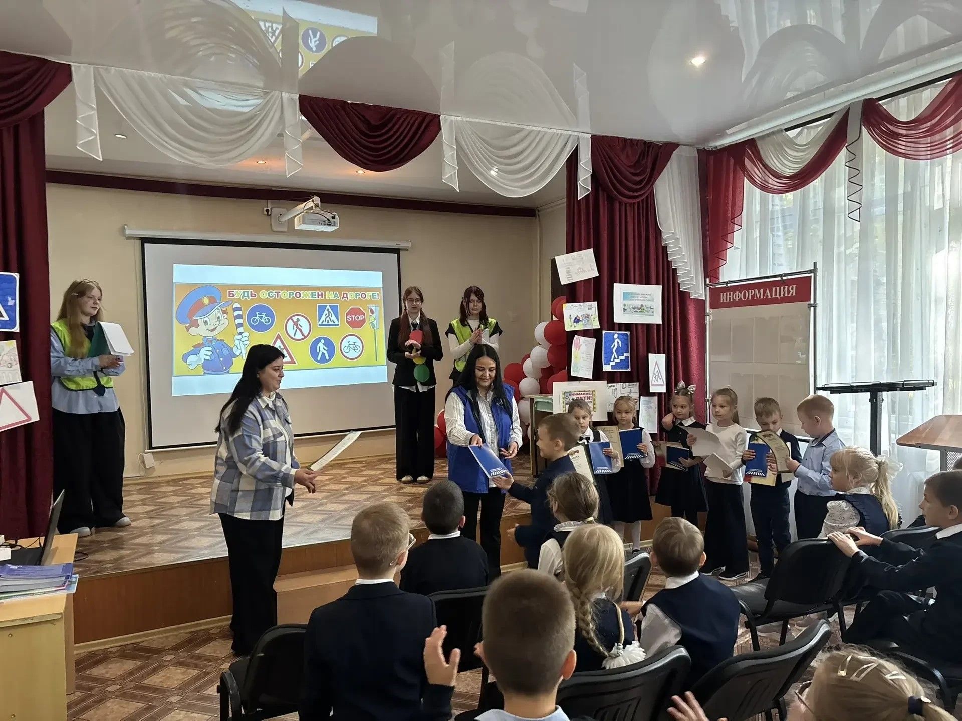 Лениногорскиның 10нчы мәктәбендә җәяүлеләр сафына кабул итү узды