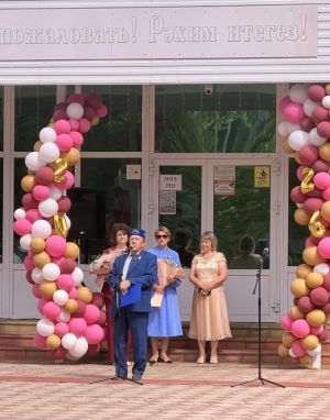 Якташыбыз Таһир Шәмсуаровтан Укытучылар көненә күчтәнәч