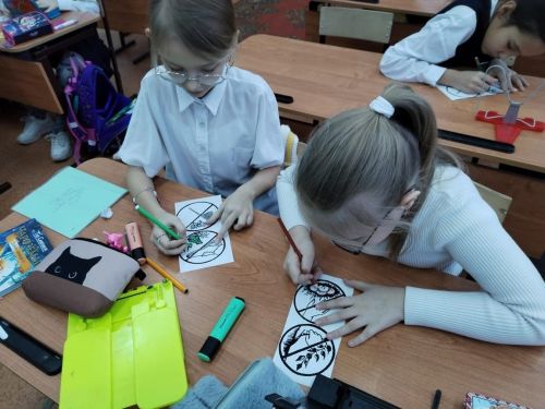 Балалар китапханәсе хезмәткәрләре 2нче мәктәптә экологик сәгать уздырдылар