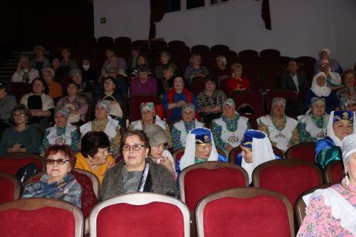 Лениногорск районы ветераннары үзләренең  күңелләре яшь икәнен исбатлады (+ фестивальдән фотолар)