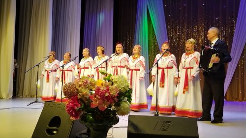 Лениногорск Мәдәният сараенда талантлы баянчы һәм башкаручы Геннадий Садовниковны юбилее белән котладылар (фотолар)