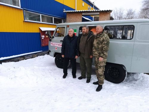 Рәгать Хөсәенов хәрбиләргә һәм шефлык ярдәменә алынган территорияләргә гуманитар ярдәмне илтте