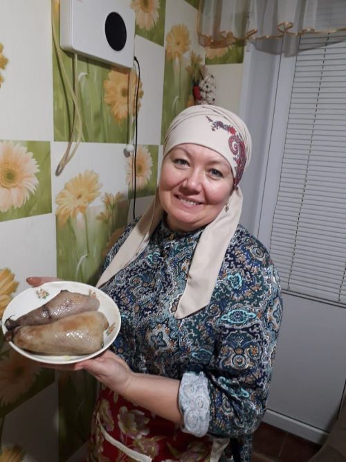 Бөтенроссия каз өмәсе фестивалендә призлы урын алган Лилия Афандиевадан тутырган каз муены рецепты (+ видео)