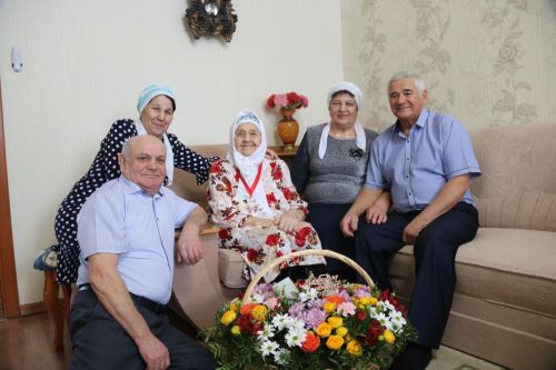 Райондашыбыз Мөслимә Гарифуллина 90 яшен билгеләп үтә