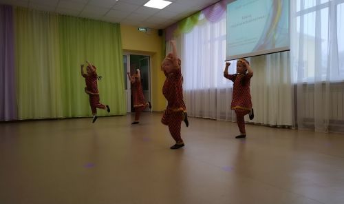 Лениногорскиның балалар бакчалары арасында бию бәйгесе үтте (+фотолар)