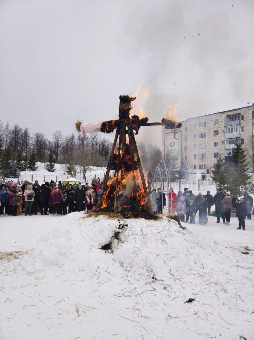 Лениногорскида «Масленица» бәйрәме үтте (+фотолар)