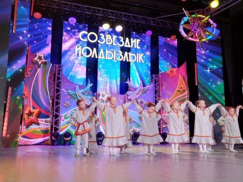 Лениногорскида «Созвездие-Йолдызлык» фестиваленең зональ этабы гала-концерт белән тәмамланды  (+фотолар)