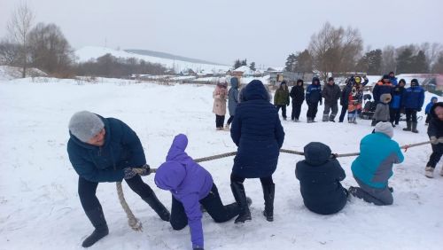 Иске Шөгер авылы быел 23 февральне башкача итеп уздырды