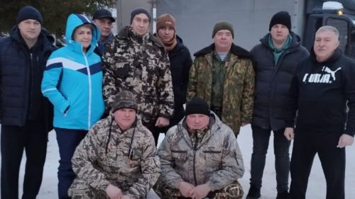 Район башлыгы Рәгать Хөсәенов җитәкчелегендә лениногорскилылар хәрбиләр янына хәрби операция зонасына киттеләр