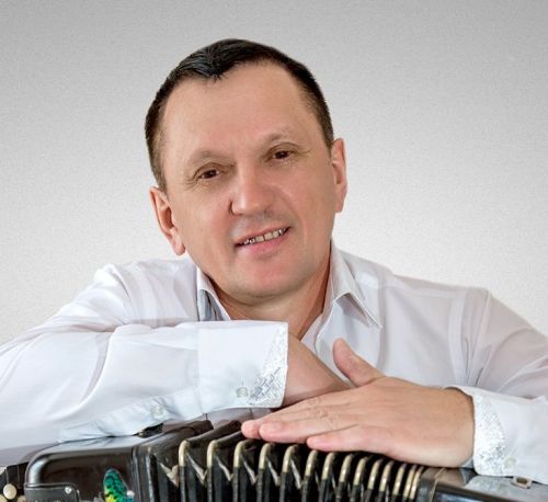 Илдус Камалов - татар халкының көй-моңнарын гармун телләре аша таратучы