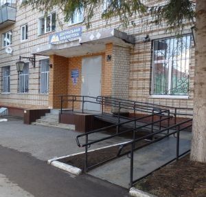 Лениногорск Үзәк китапханәсе якташ шагыйрә, җырчы, композитор белән очрашу уздыра