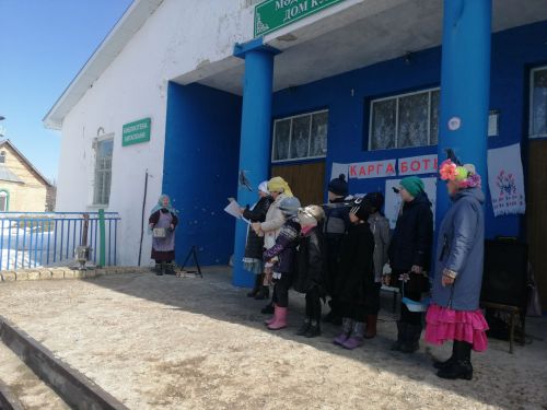Урдалы авылында Карга боткасы бәйрәмен ботка пешереп, самавыр кайнатып, җырлап-биеп уздырдылар