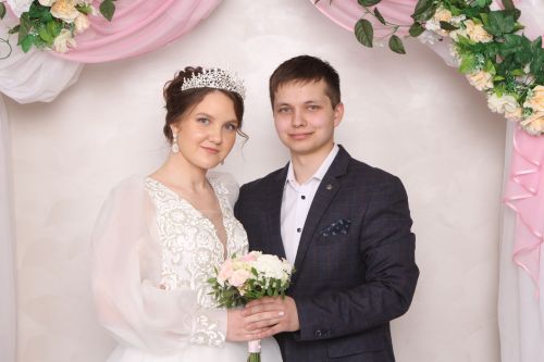 Лениногорск парлары өйләнешү өчен матур дата сайлаган