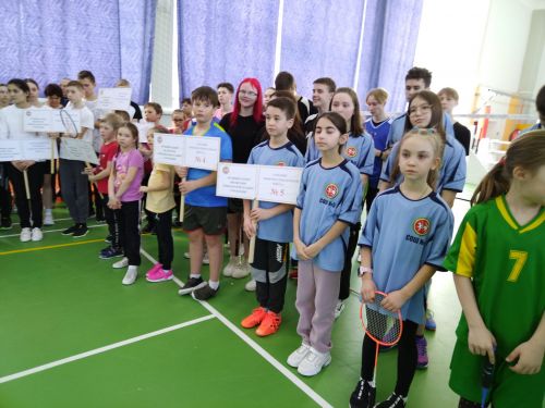 Бадминтон ярышында Кубокны Лениногорскиның 2нче мәктәбе алды (+фотолар)