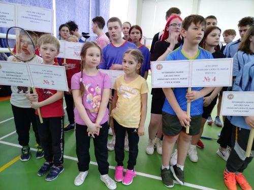 Бадминтон ярышында Кубокны Лениногорскиның 2нче мәктәбе алды (+фотолар)