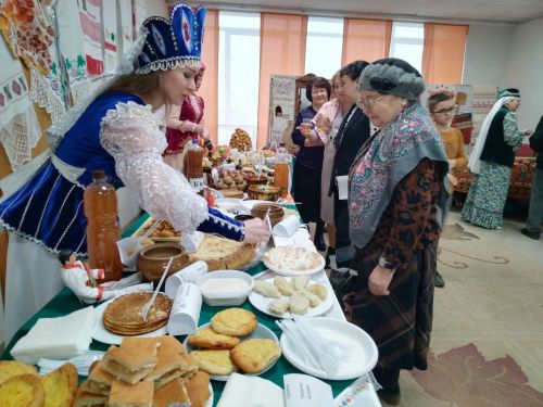 Лениногорск районы делегациясе Казанга бай күргәзмә әзерләп барды (+фотолар)