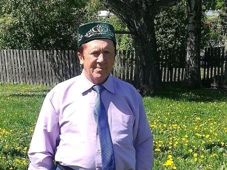 Таһир Шәмсуаров: Арттан йөгереп йөриләр, хатынга саллы-саллы бүләкләр өләшәләр
